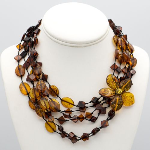 Gorgeous New Floral Design Amber Necklace